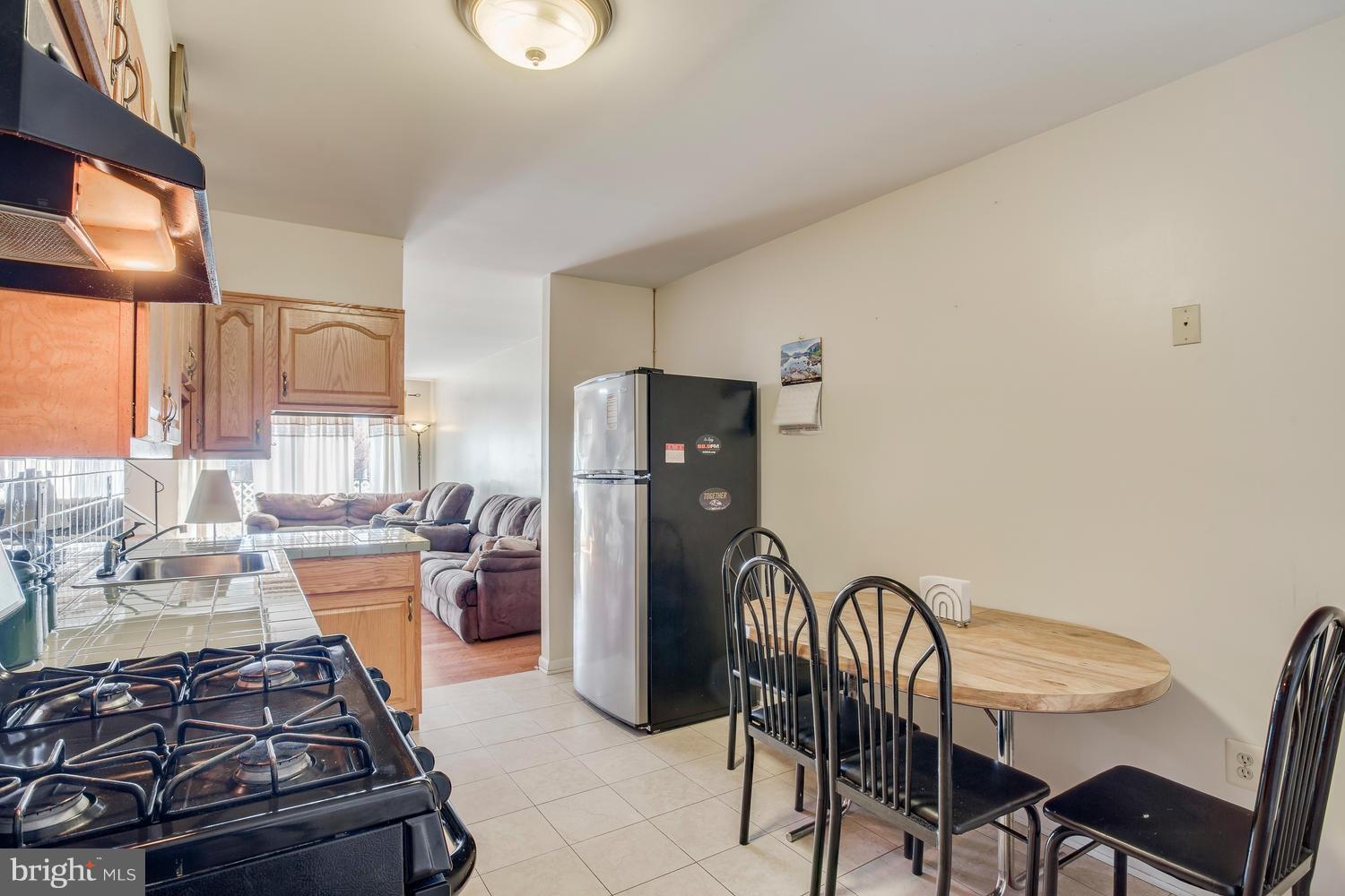 4828 Midline Road Baltimore, MD 21206 - Photo 18 of 28 Dining Room
