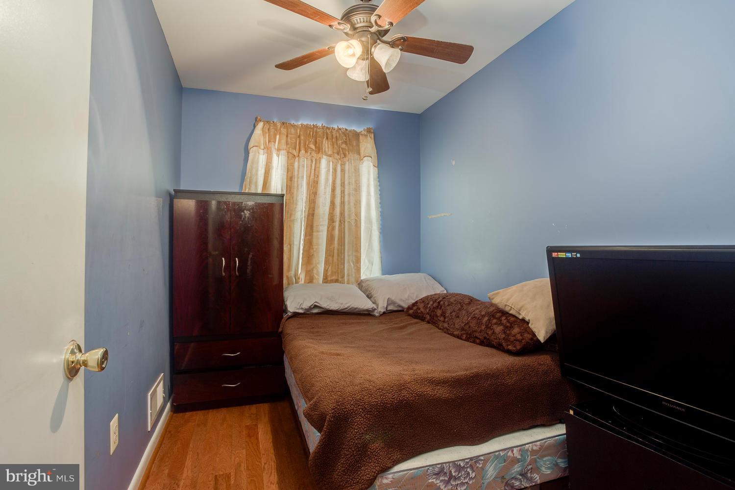 4828 Midline Road Baltimore, MD 21206 - Photo 28 of 28 Bedroom
