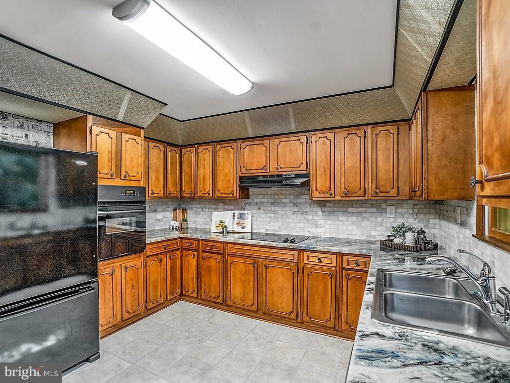 7015 Harvey Road Manassas, VA 20112 - Photo 8 of 26 Gallery Image 8