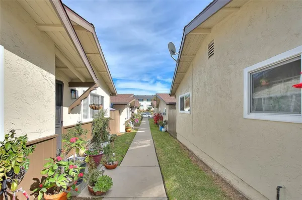 $4,100,000 | 275 South Monte Vista Street, La Habra, CA 90631