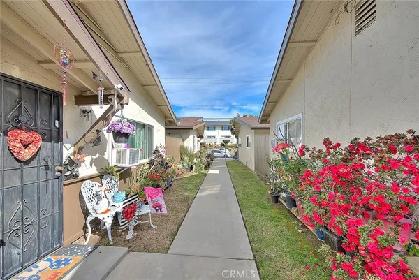 $4,100,000 | 275 South Monte Vista Street, La Habra, CA 90631