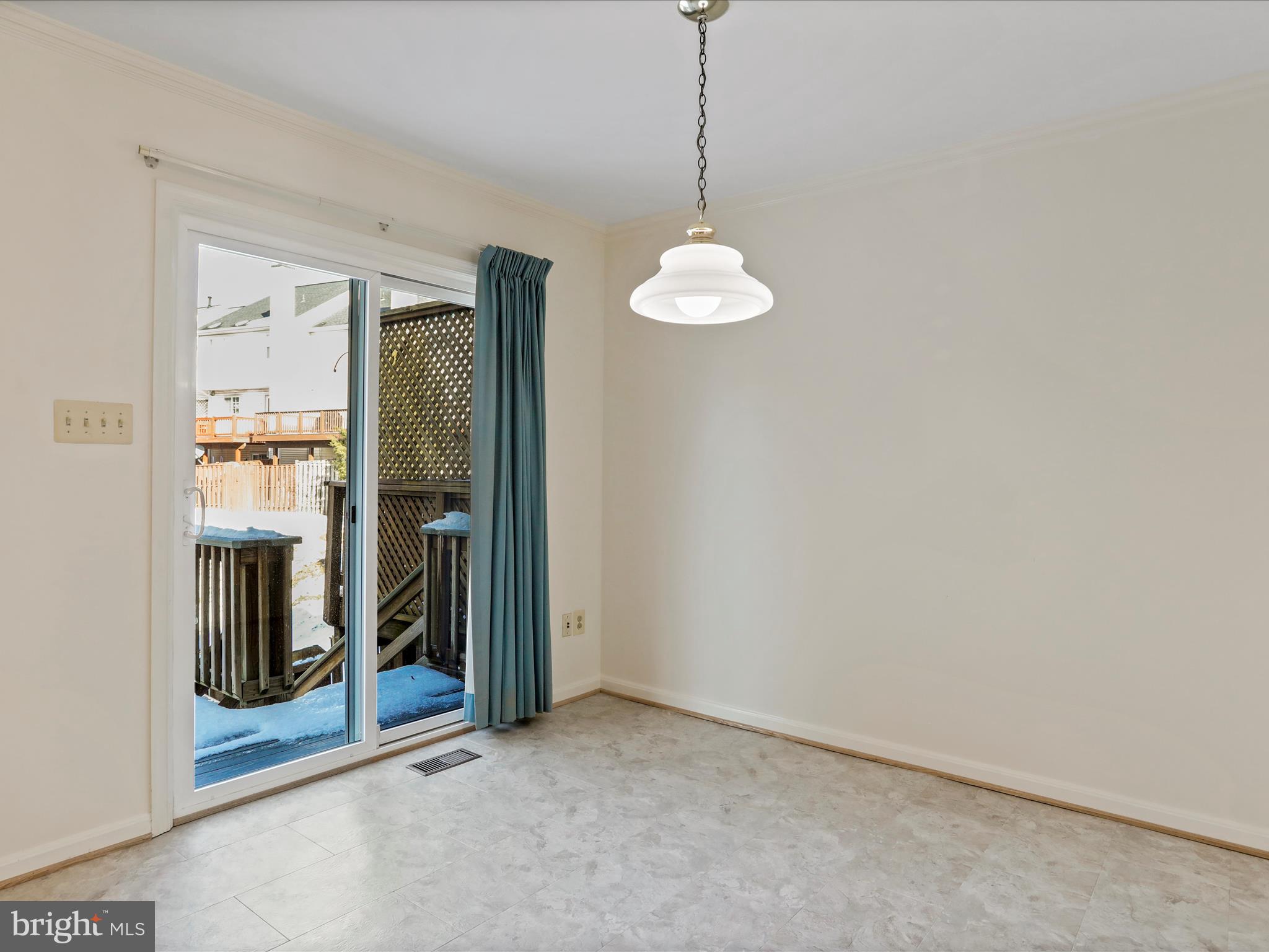 13910 Melton Place Centreville, VA 20120 - Photo 15 of 37