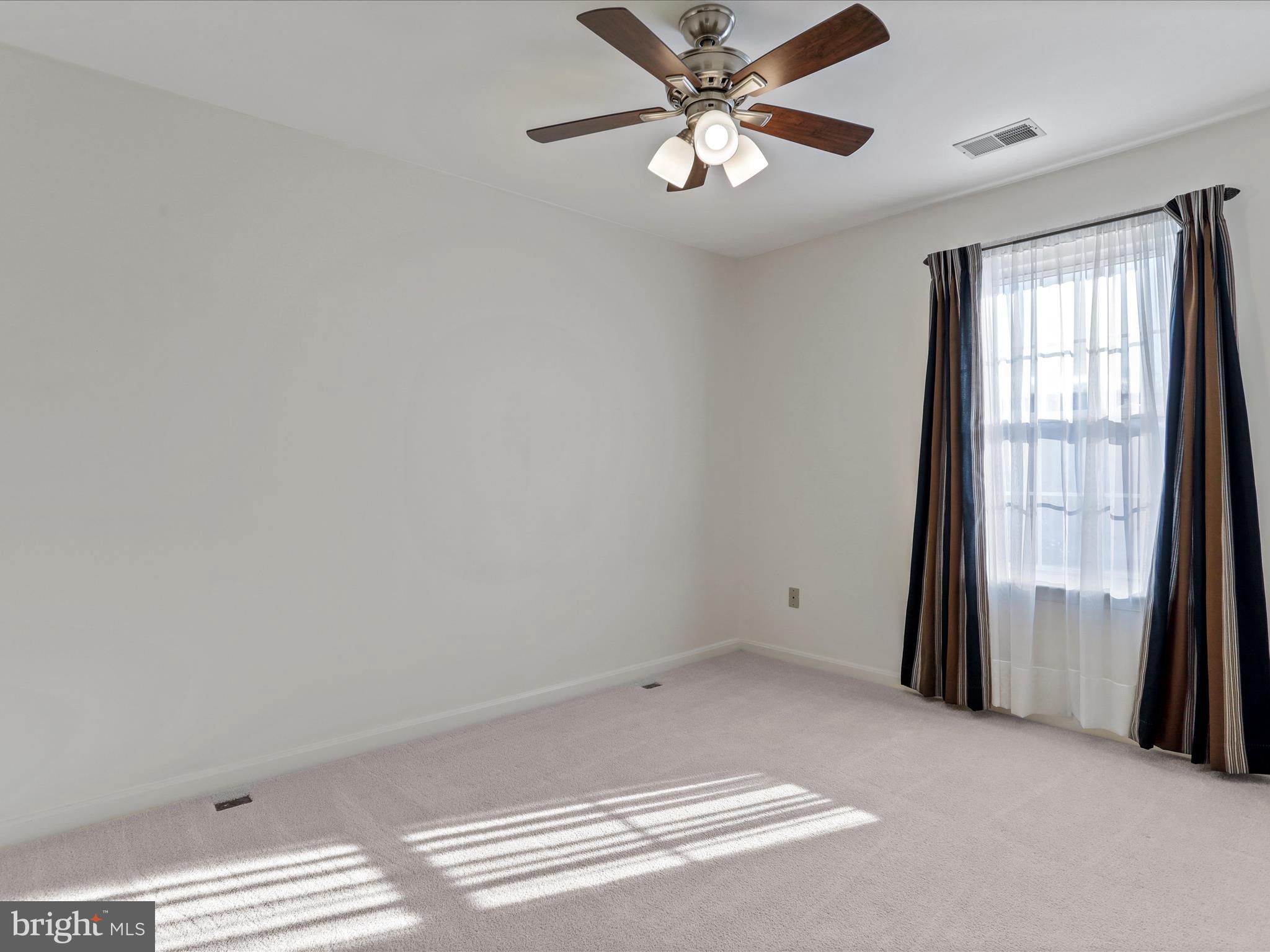 13910 Melton Place Centreville, VA 20120 - Photo 29 of 37