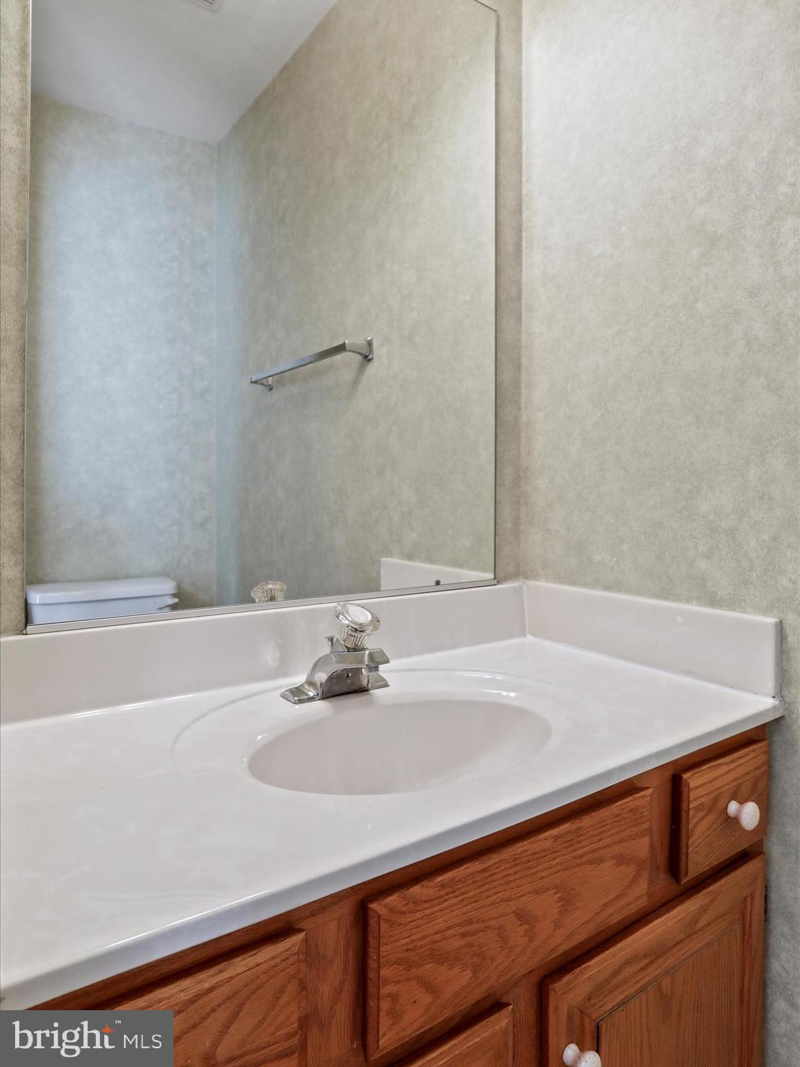 13910 Melton Place Centreville, VA 20120 - Photo 7 of 37