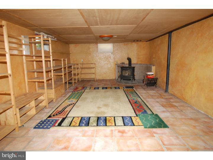 4335 Hilldale Road Reading, PA 19606 - Photo 9 of 14 Gallery Image 9