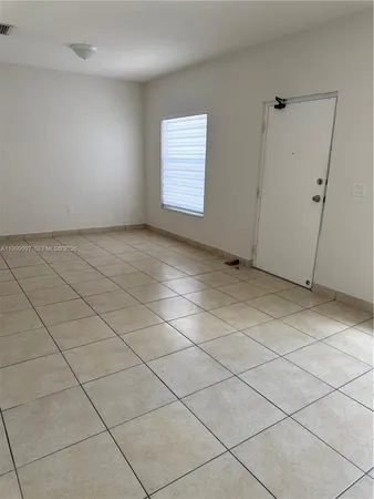 $2,200 | 128 West 21st Street, Unit 202, Hialeah, FL 33010
