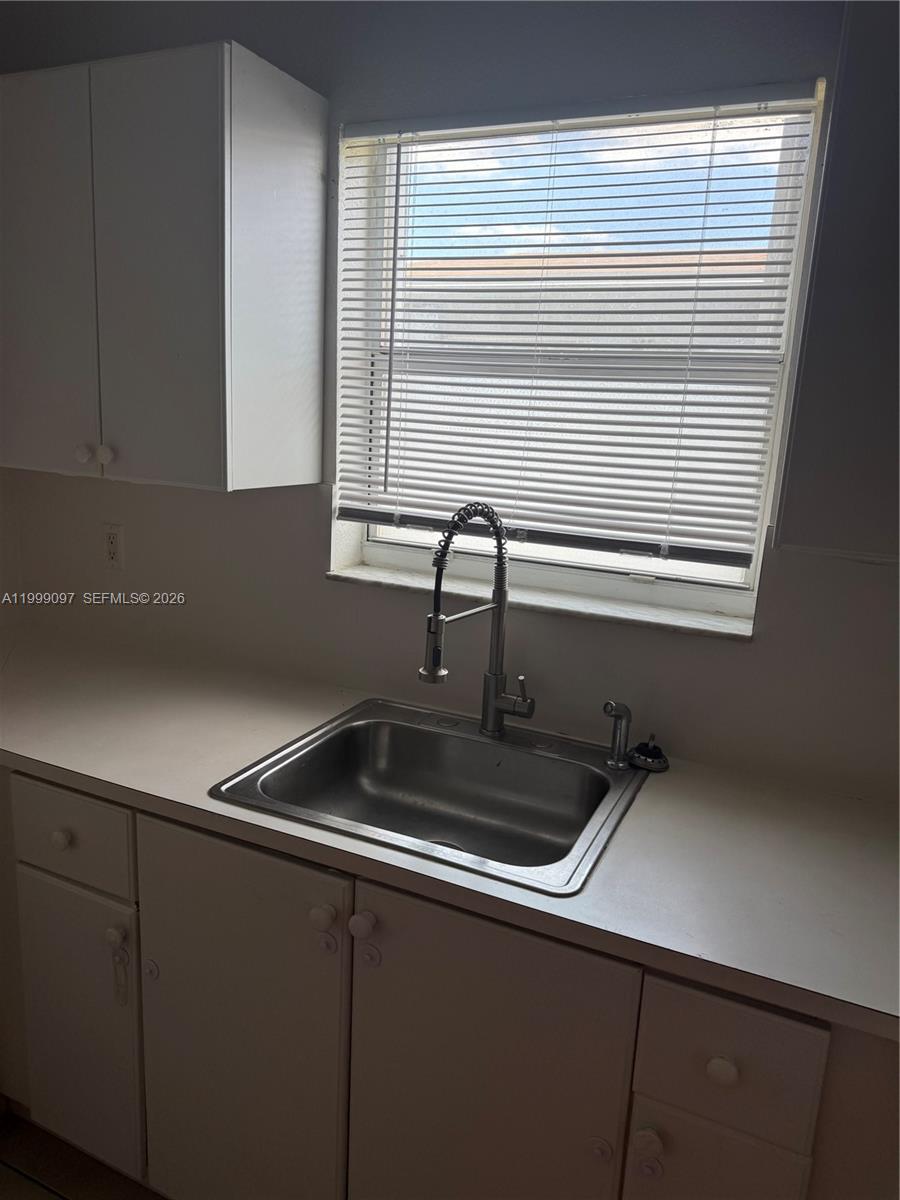 128 West 21st Street, Unit 202 Hialeah, FL 33010 - Photo 8 of 17