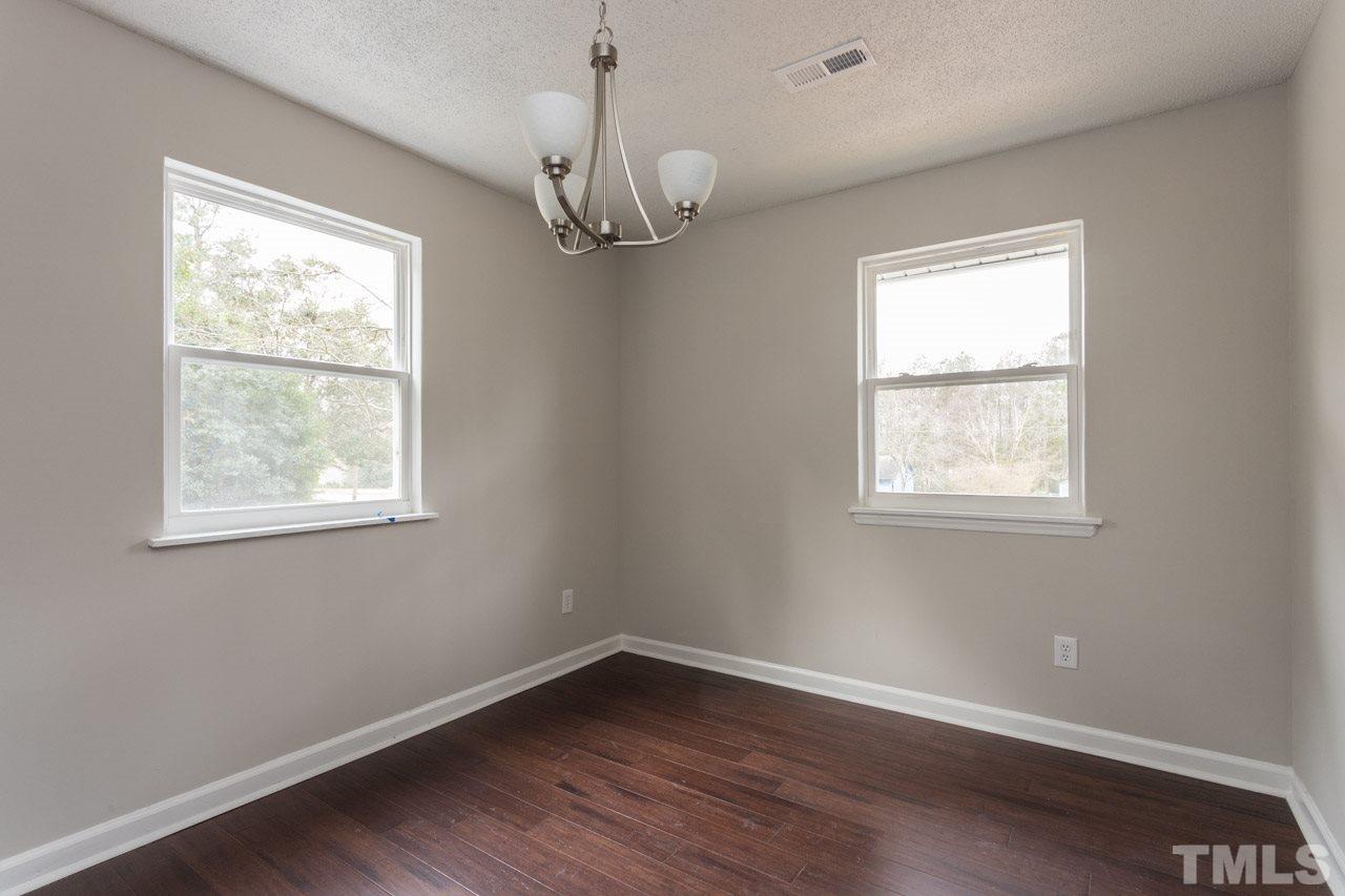 2804 Darrow Road Durham, NC 27704 - Photo 4 of 20 Gallery Image 4