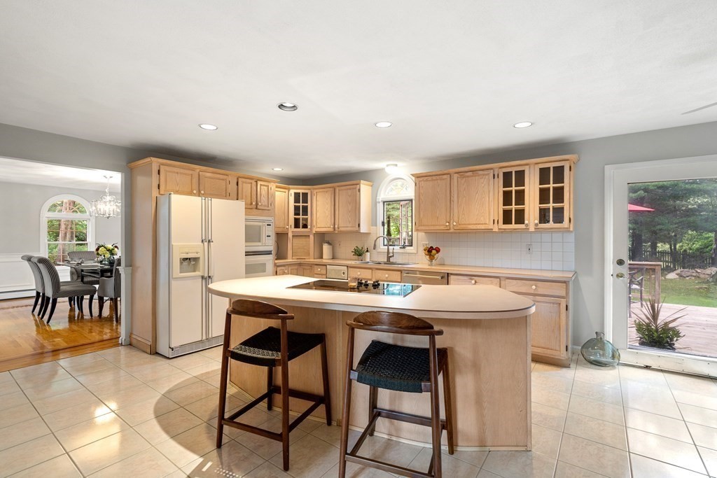 10 Deer Haven Road Beverly, MA 01915 - Photo 10 of 41 Gallery Image 10