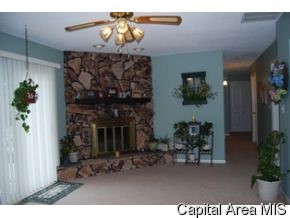 32 Ross Drive Springfield, IL 62711 - Photo 5 of 11 Gallery Image 5