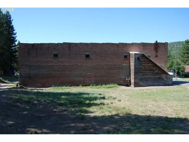 a view of wooden fence