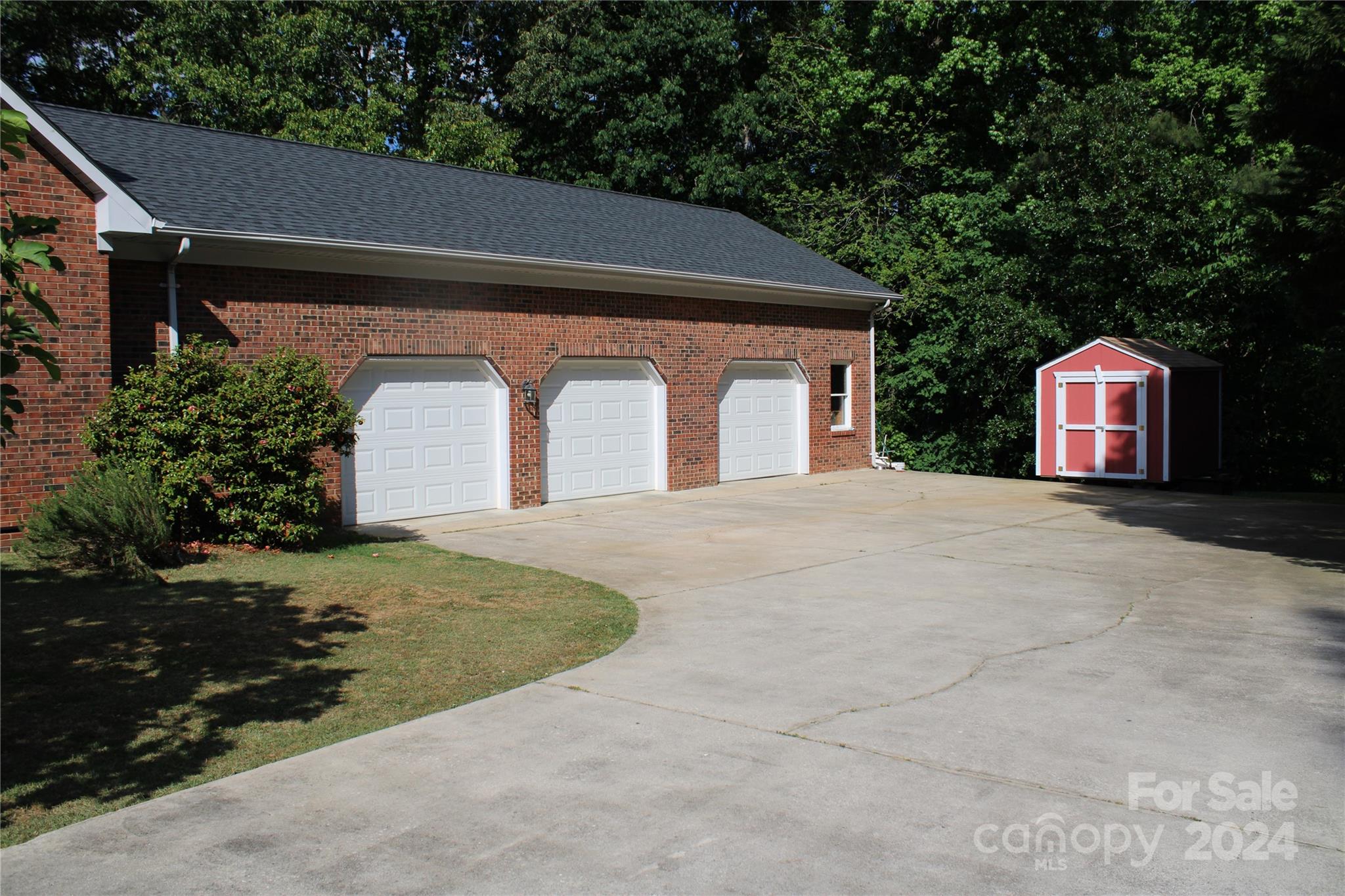 102 Den Road Wadesboro, NC 28170 - Photo 4 of 35 Gallery Image 4