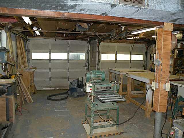 7956 Hawthorne Road Indianapolis, IN 46256 - Photo 20 of 23 Gallery Image 20