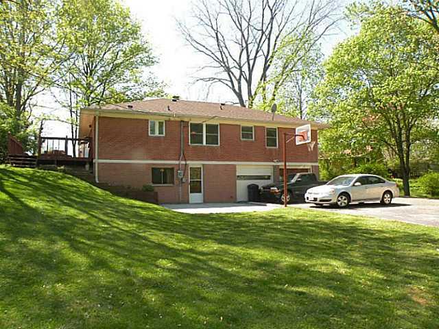 7956 Hawthorne Road Indianapolis, IN 46256 - Photo 22 of 23 Gallery Image 22