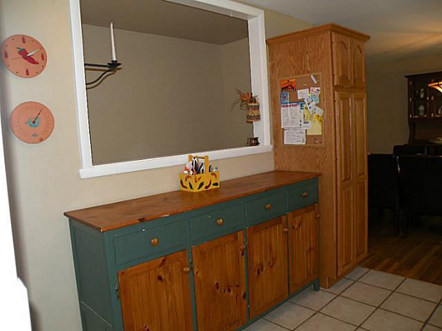 7956 Hawthorne Road Indianapolis, IN 46256 - Photo 10 of 23 Gallery Image 10