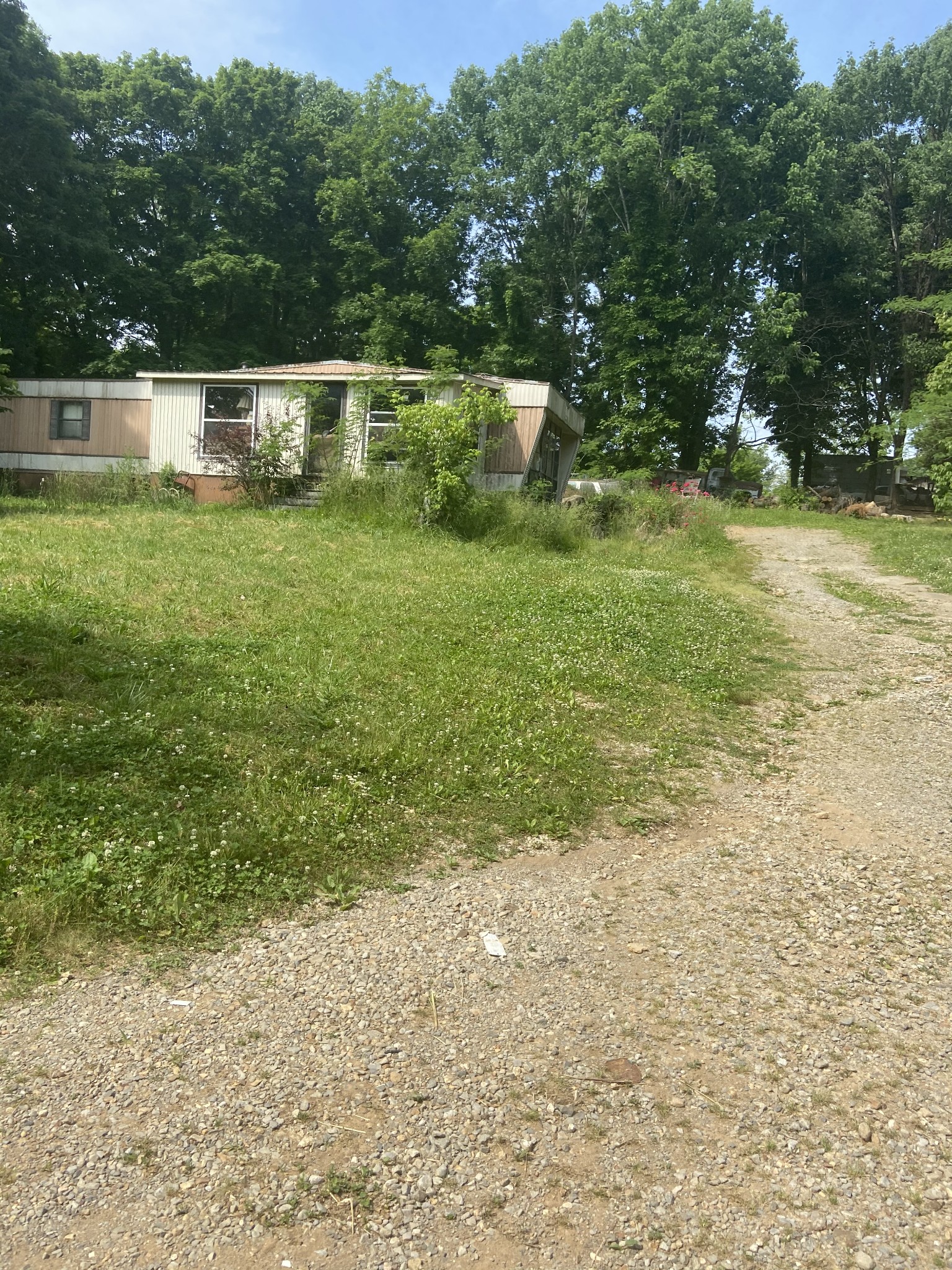 629 Shannon Road Charlotte, TN 37036 - Photo 1 of 1 Gallery Image 1