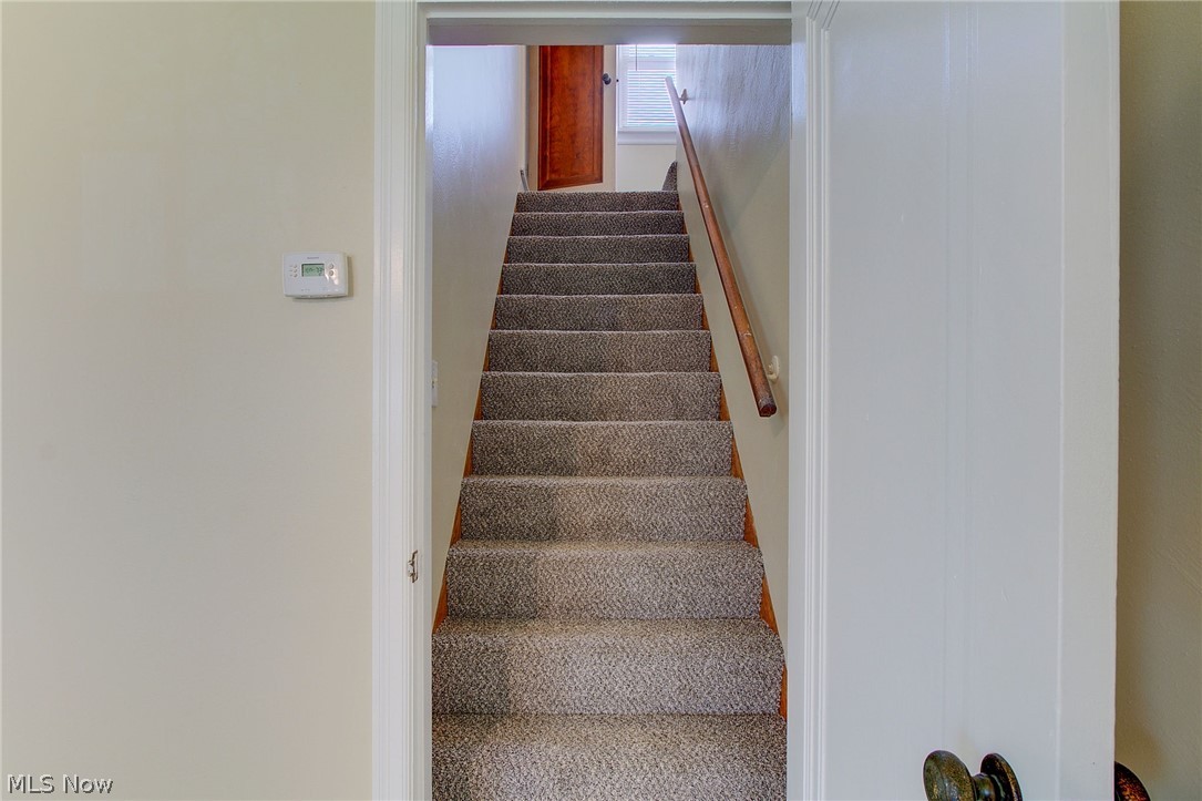 4531 12th Street Northwest Canton, OH 44708 - Photo 18 of 22 Stairway with brand new carpet