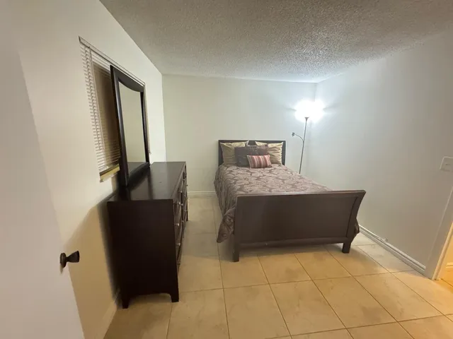 $2,100 | 10821 North Military Trail, Unit 19, Palm Beach Gardens, FL 33410