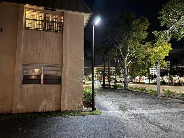 $2,100 | 10821 North Military Trail, Unit 19, Palm Beach Gardens, FL 33410