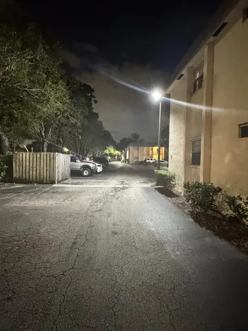 $2,100 | 10821 North Military Trail, Unit 19, Palm Beach Gardens, FL 33410