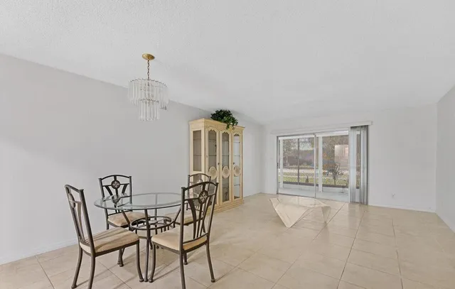 $2,100 | 10821 North Military Trail, Unit 19, Palm Beach Gardens, FL 33410