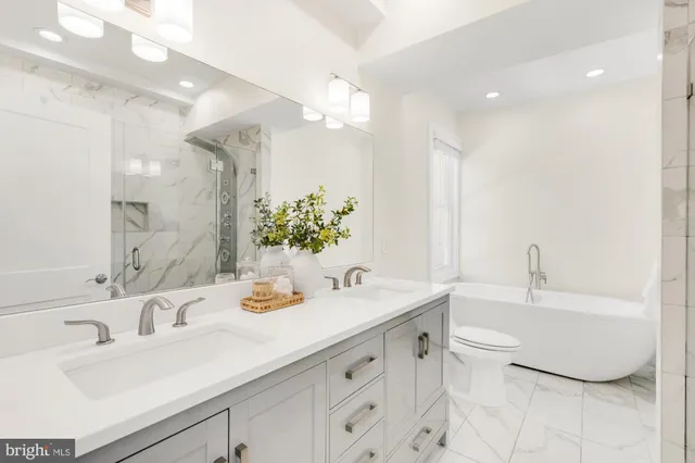 a bathroom with a tub