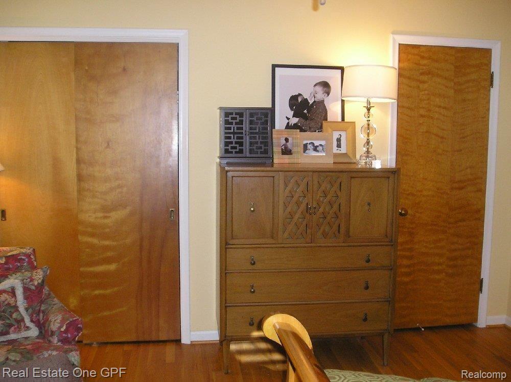 279 Lothrop Road Grosse Pointe, MI 48236 - Photo 12 of 25 12 Bedroom1