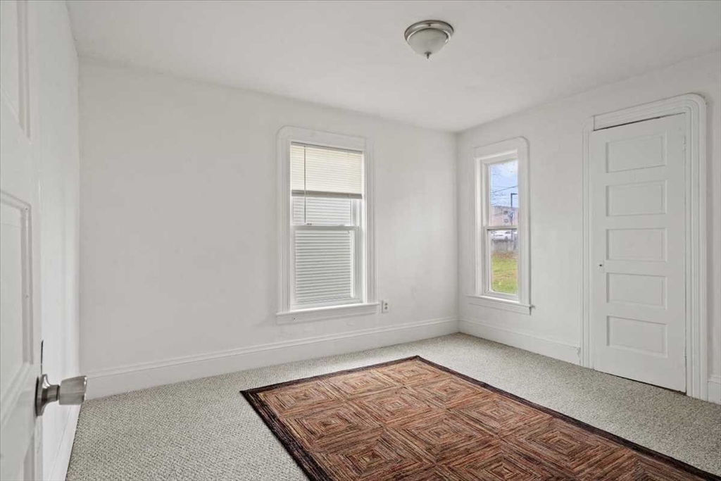 40 Duxbury Road Worcester, MA 01605 - Photo 24 of 34