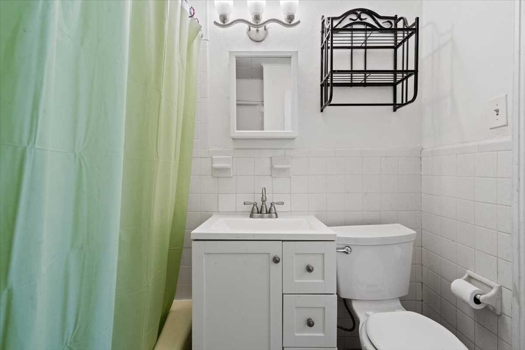 40 Duxbury Road Worcester, MA 01605 - Photo 28 of 34