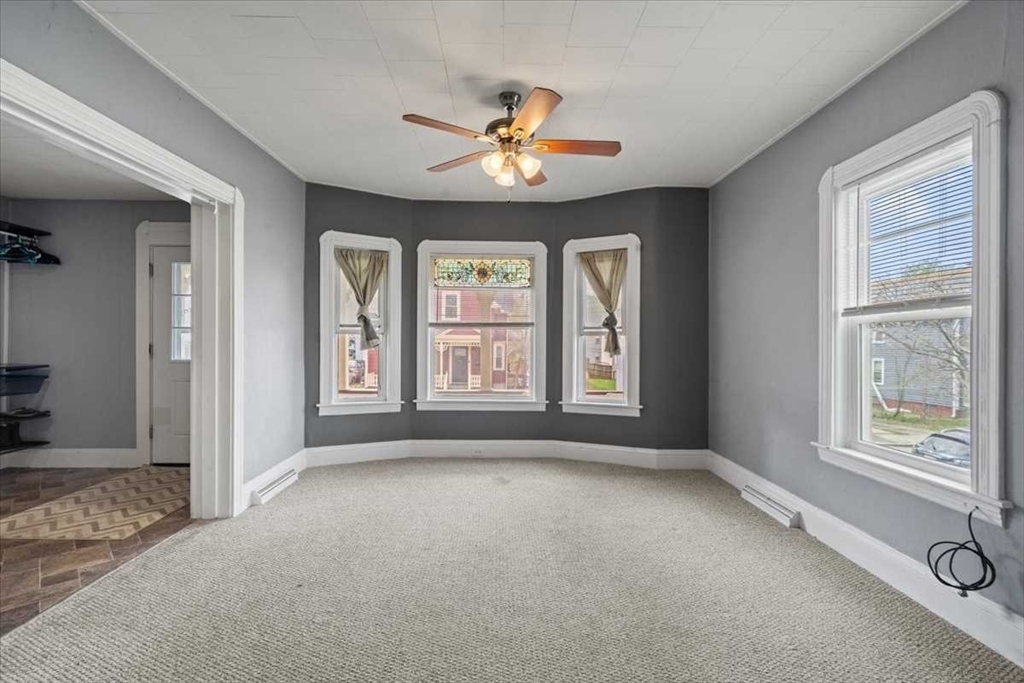 40 Duxbury Road Worcester, MA 01605 - Photo 5 of 34