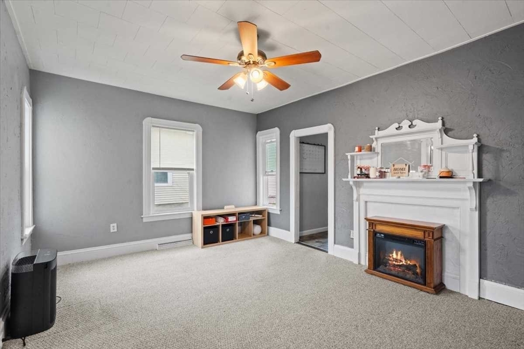 40 Duxbury Road Worcester, MA 01605 - Photo 8 of 34