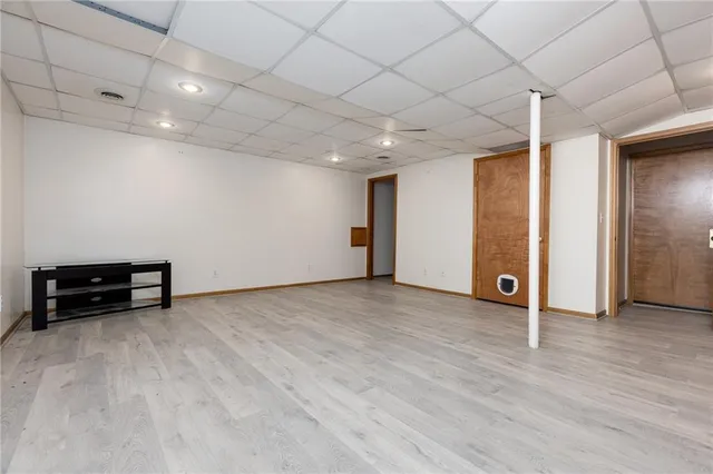 $345,000 | 6813 T Gabbert Drive, Pleasant Valley, MO 64068