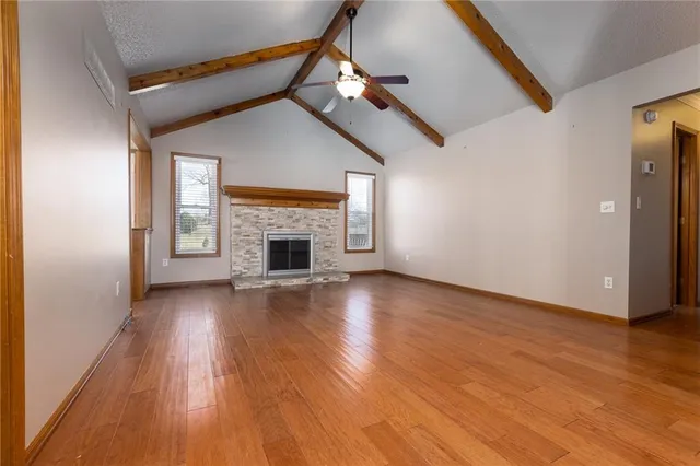 $345,000 | 6813 T Gabbert Drive, Pleasant Valley, MO 64068