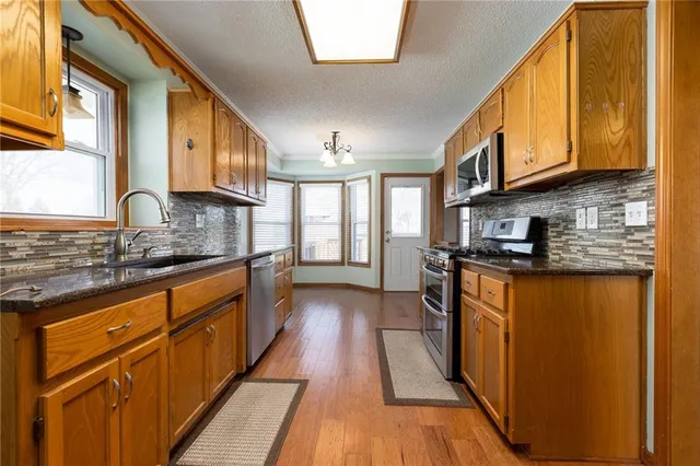 $345,000 | 6813 T Gabbert Drive, Pleasant Valley, MO 64068