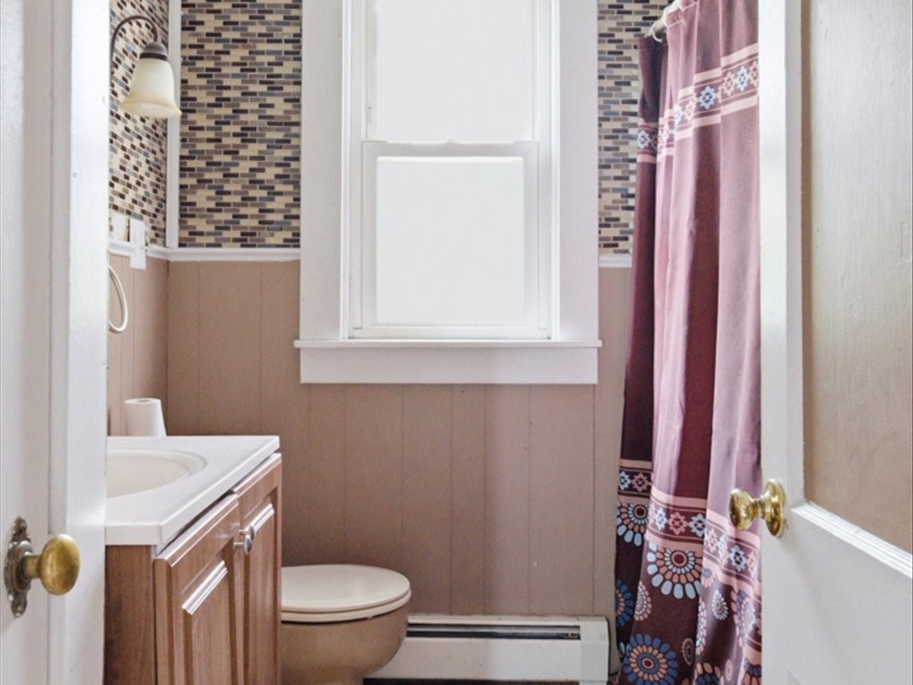82 Wells Street Westerly, RI 02891 - Photo 13 of 45