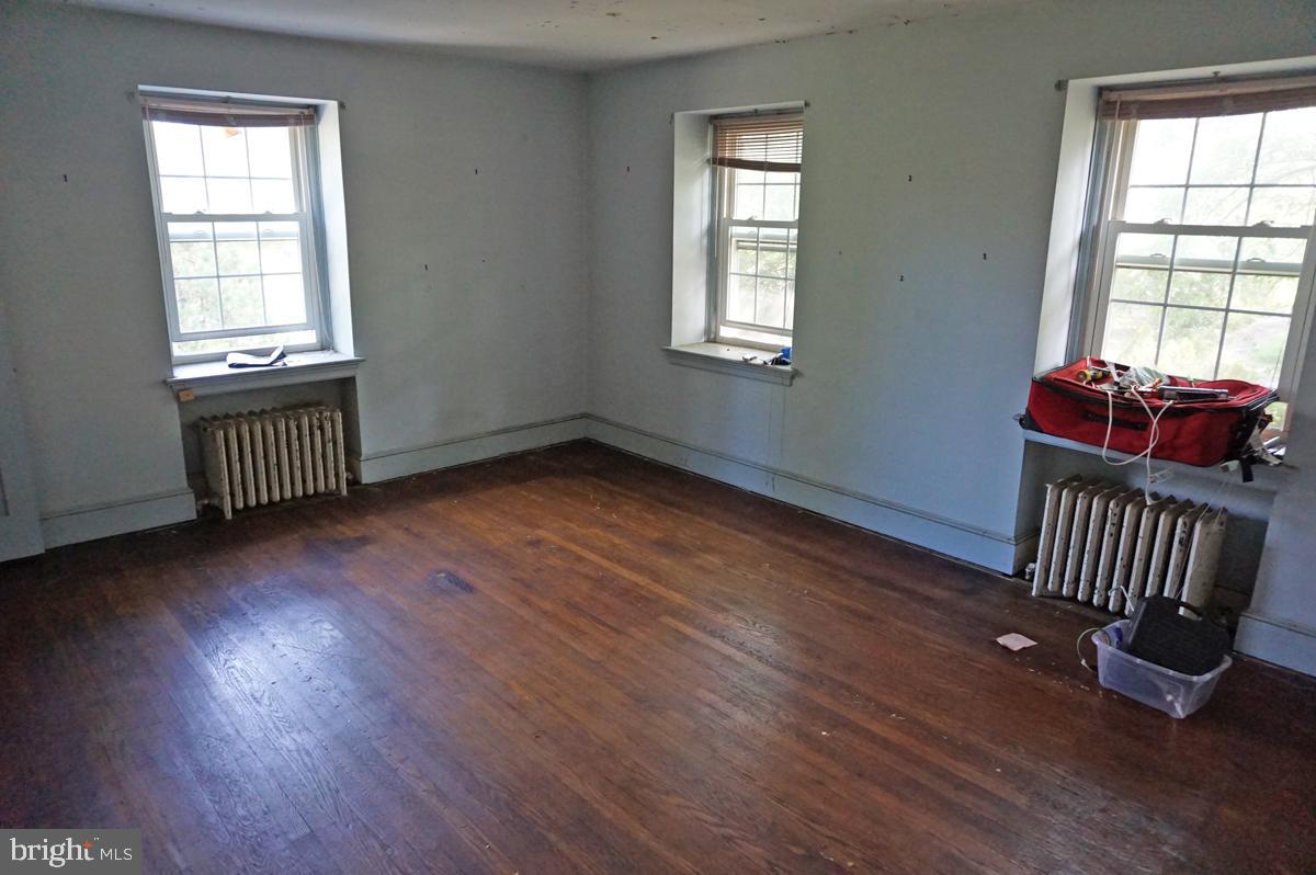 410 South Chester Road Swarthmore, PA 19081 - Photo 16 of 26 2nd bedroom