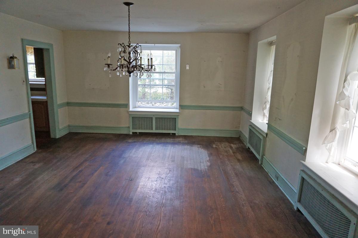 410 South Chester Road Swarthmore, PA 19081 - Photo 8 of 26 Dining room
