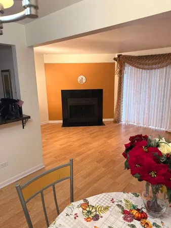$1,699 | 456 Spruce Drive, Unit 2B, Palatine, IL 60074