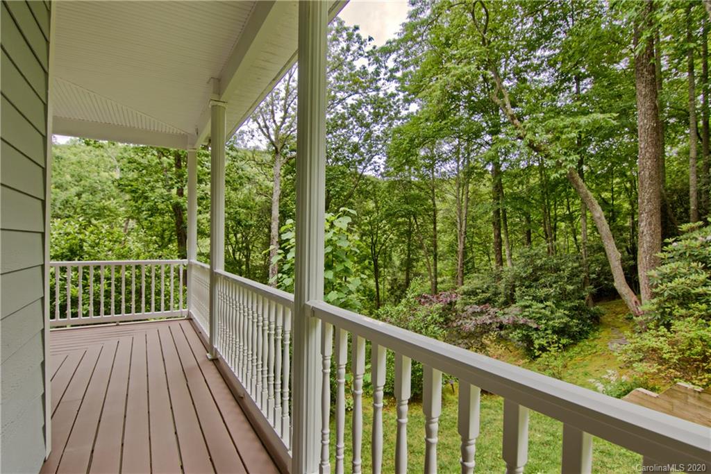 2322 Locust Grove Road Hendersonville, NC 28792 - Photo 7 of 40