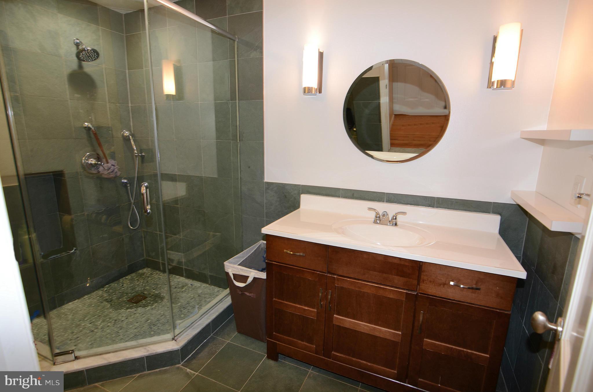 64 Chautaugua Road Arnold, MD 21012 - Photo 17 of 30 Bath (Master)