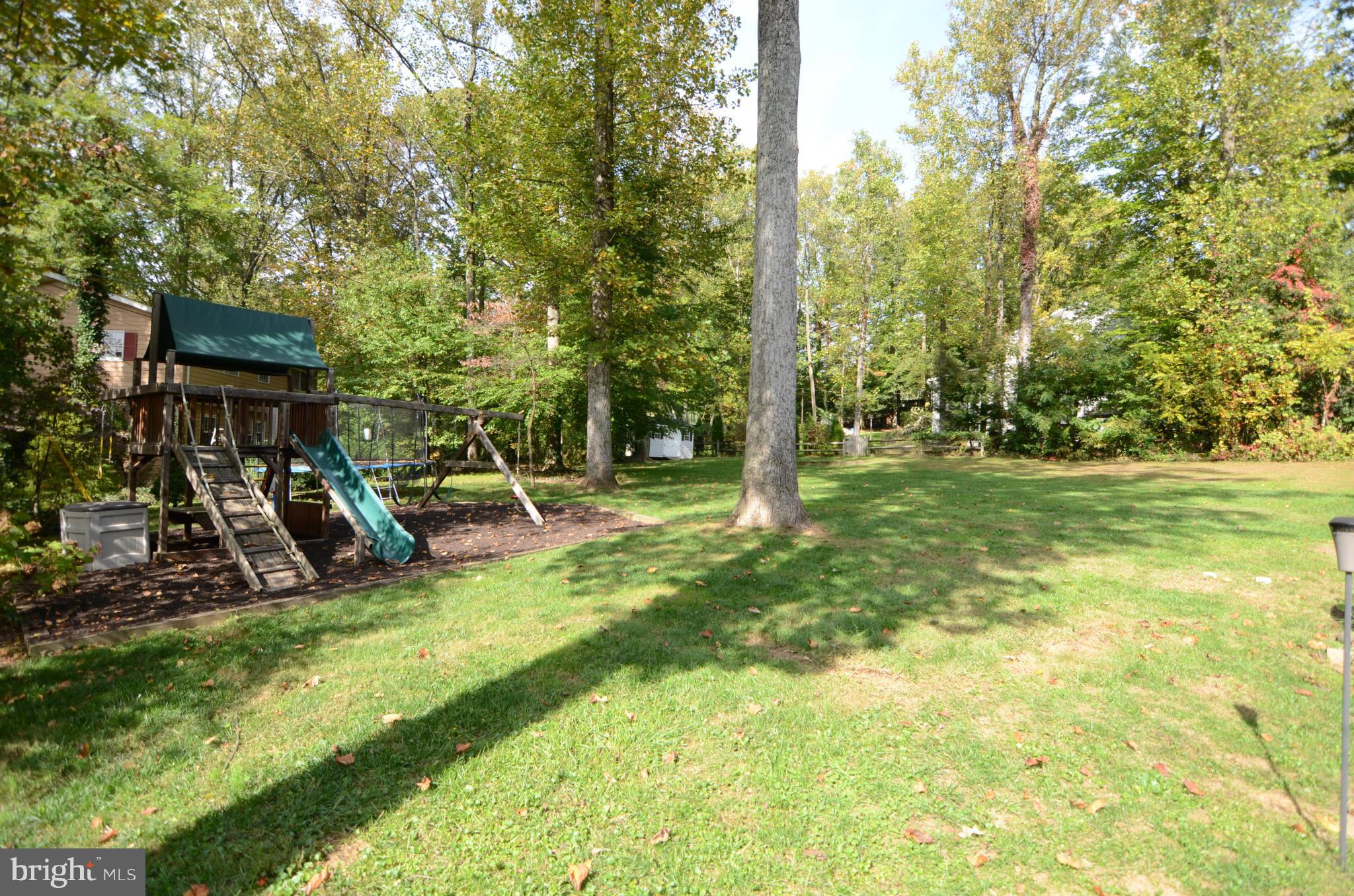 64 Chautaugua Road Arnold, MD 21012 - Photo 28 of 30 Exterior (Rear)