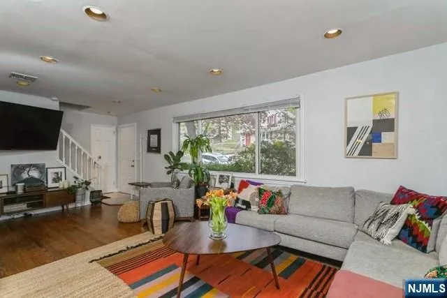 $6,500 | 160 Magnolia Avenue, Cresskill, NJ 07626