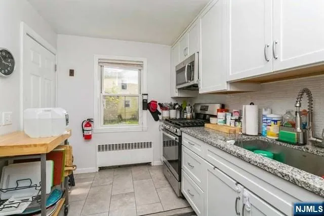 $6,500 | 160 Magnolia Avenue, Cresskill, NJ 07626