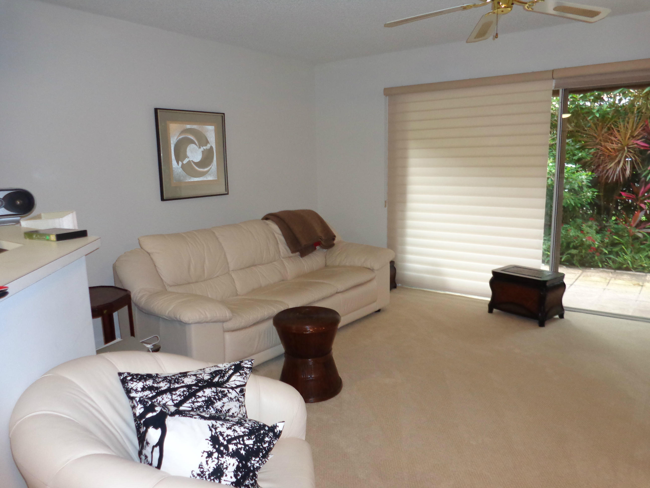 5219 Sapphire Boca Raton, FL 33431 - Photo 2 of 4 LIVING ROOM