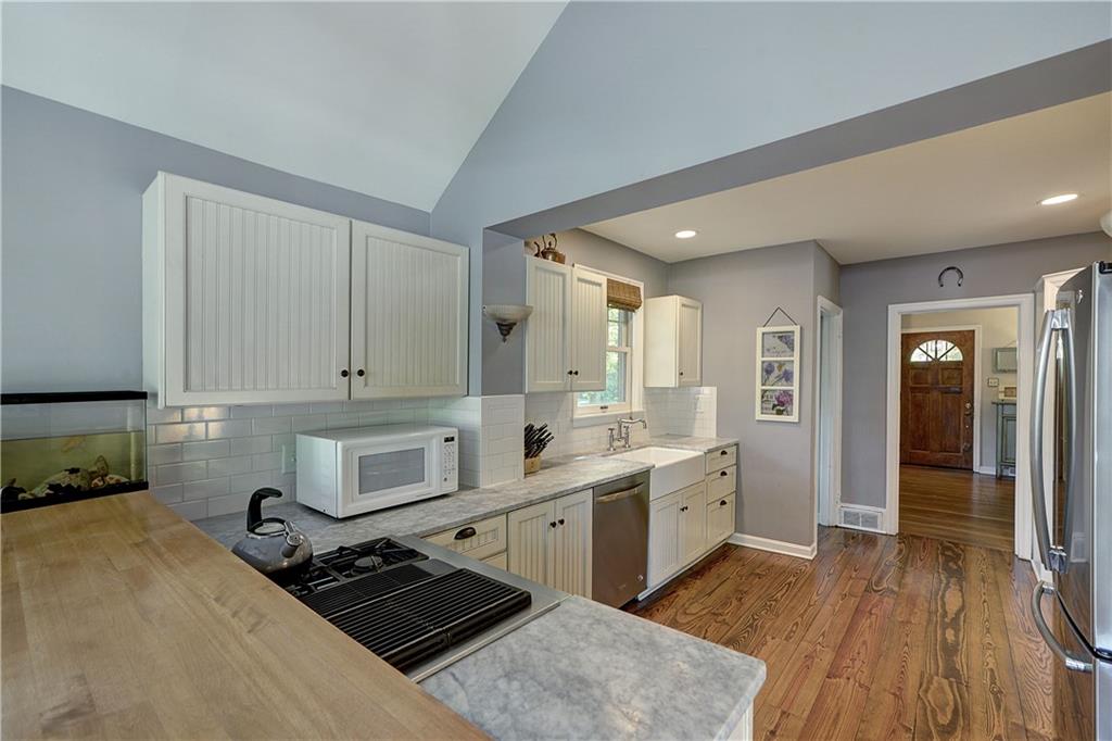 209 Quaker Road Sewickley, PA 15143 - Photo 9 of 25 Gallery Image 9