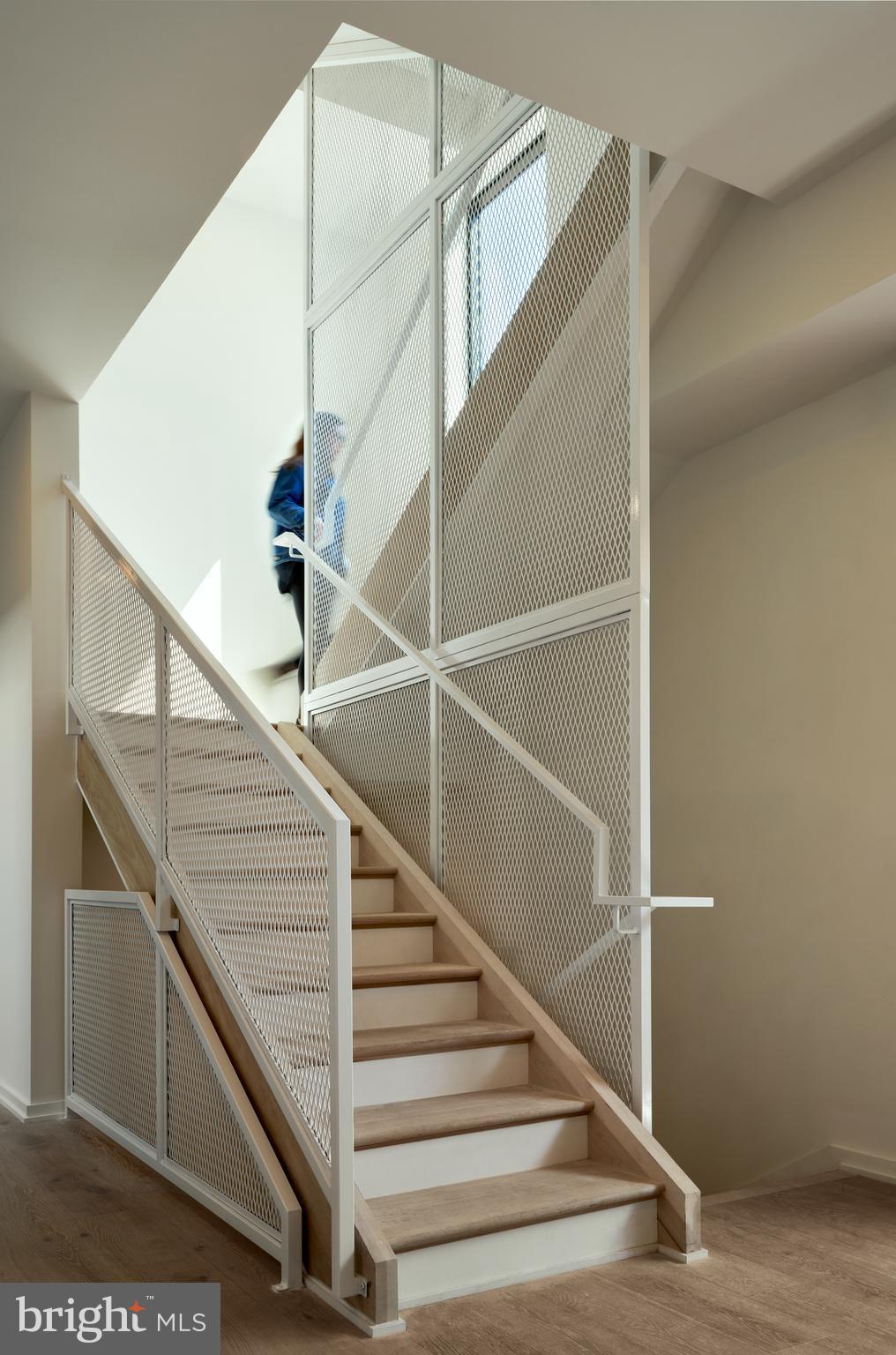 2011 Cambridge Street, Unit 6 Philadelphia, PA 19130 - Photo 17 of 36
