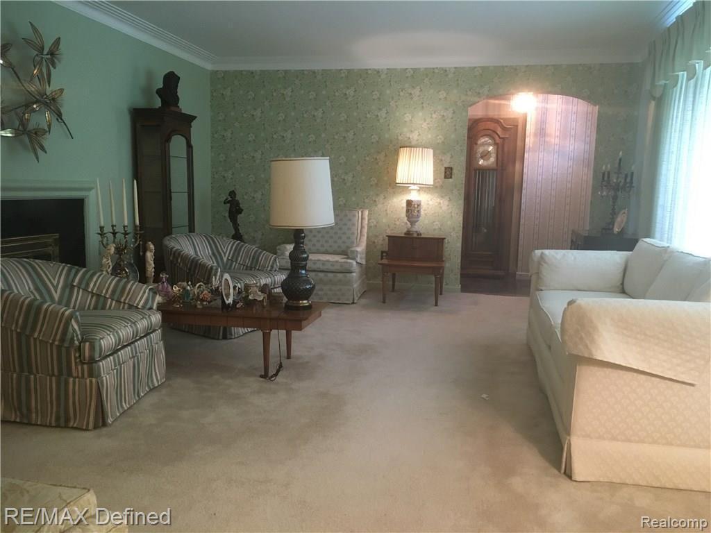 1381 South Renaud Road Grosse Pointe, MI 48236 - Photo 14 of 33 File_001-4.jpeg