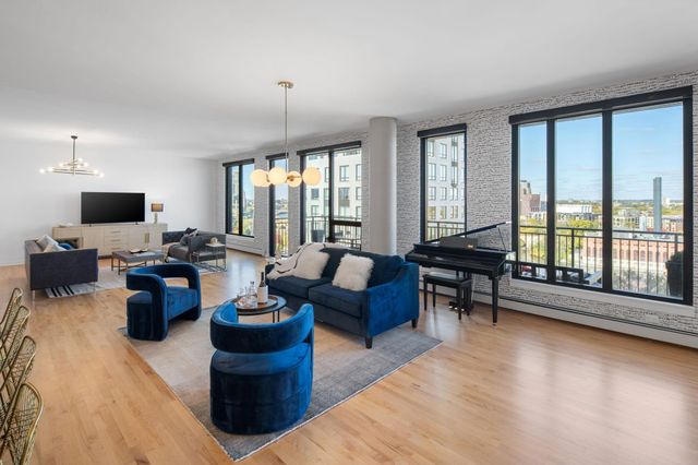 $1,295,000 | 1240 South 2nd Street, Unit 1226, Minneapolis, MN 55415