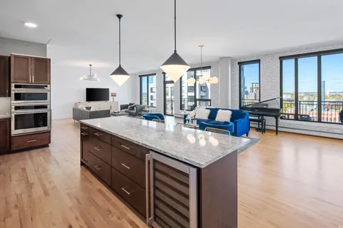 $1,295,000 | 1240 South 2nd Street, Unit 1226, Minneapolis, MN 55415