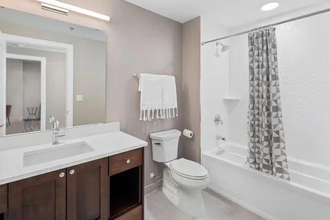 $1,295,000 | 1240 South 2nd Street, Unit 1226, Minneapolis, MN 55415